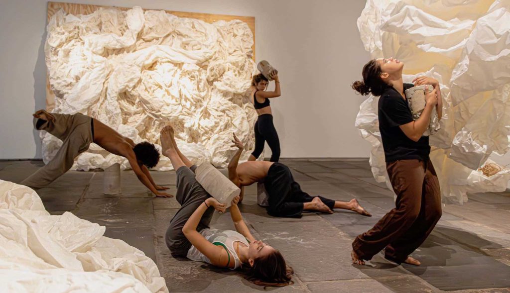 Exposição-Fazer-o-Ar-Iole-de-Freitas-Foto-Helena-Markun-RIO-Art