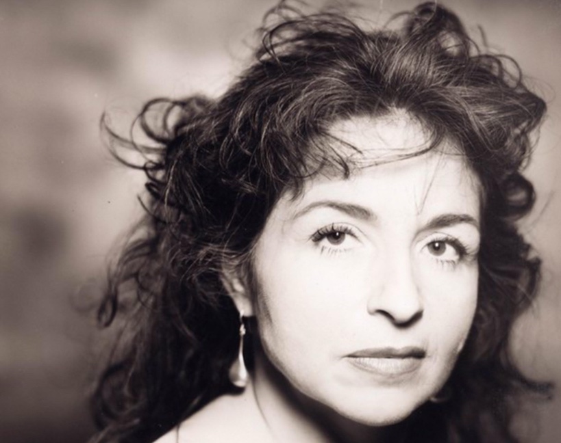 Manu Le Prince estreia o show Tom Jobim e Outras Bossas