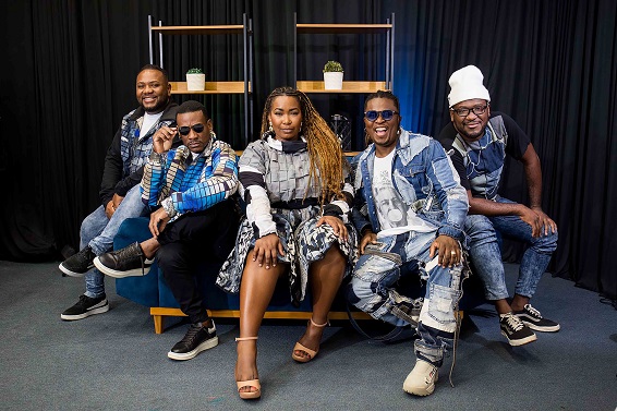Banda Afromix agita Vigário Geral com show na Praça Catolé do Rocha