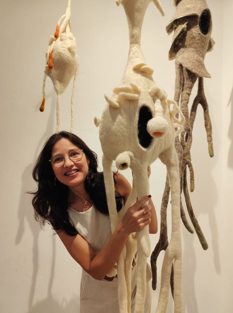Kyria Oliveira: Micélio, entre o fim e o começo de tudo